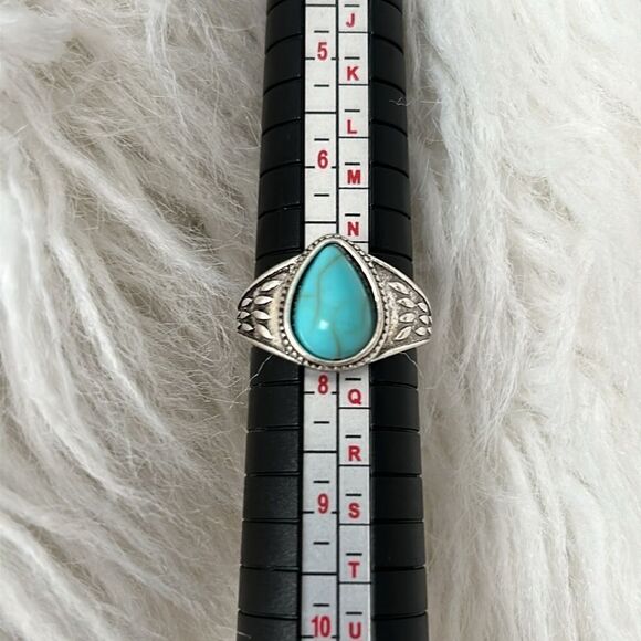 Western rings- Size 8 - Picture 5 of 6